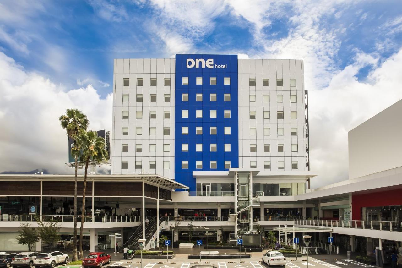Hotel One Monterrey Tecnologico Esterno foto